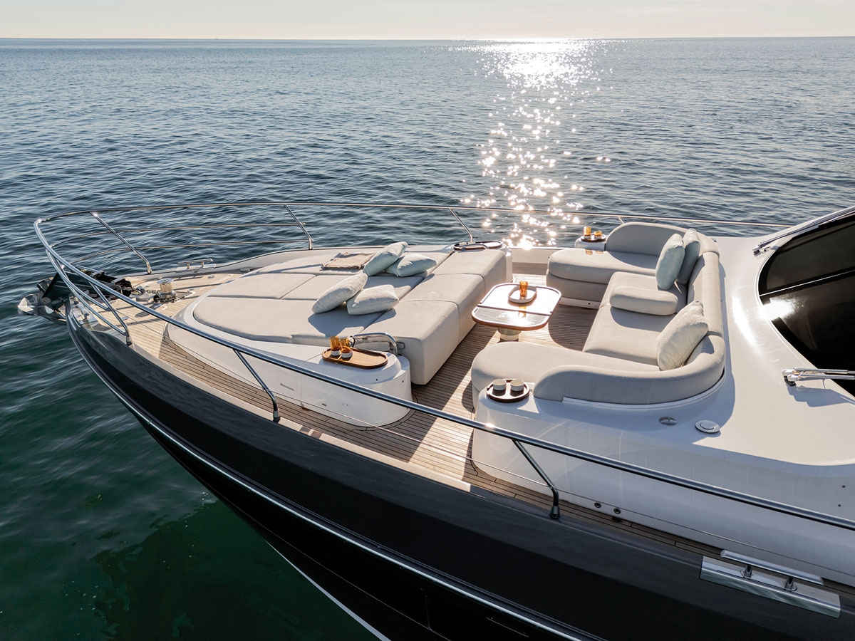 azimut_fly_68_2