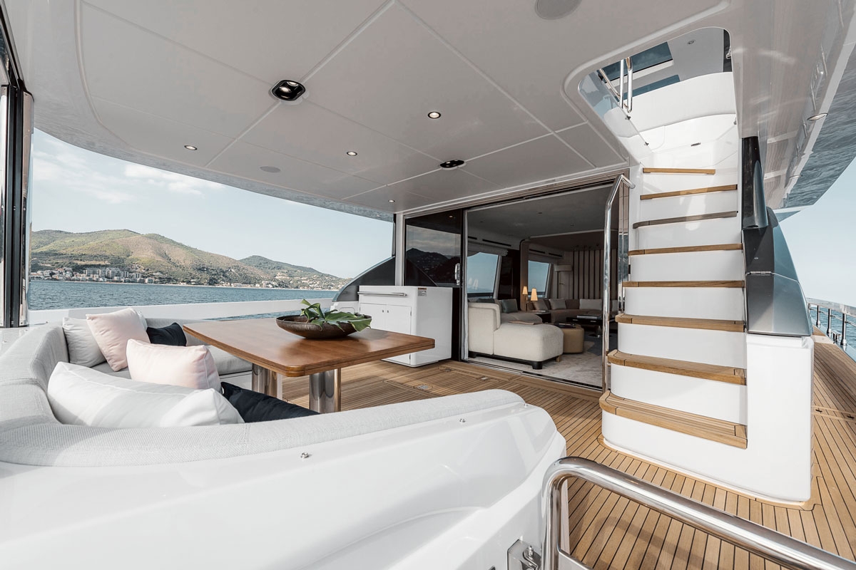 azimut_fly_78_2