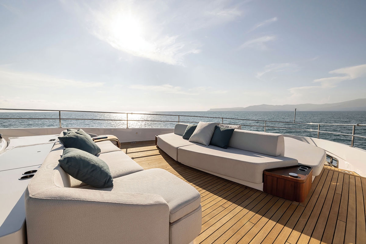 azimut_magellano_30m_2