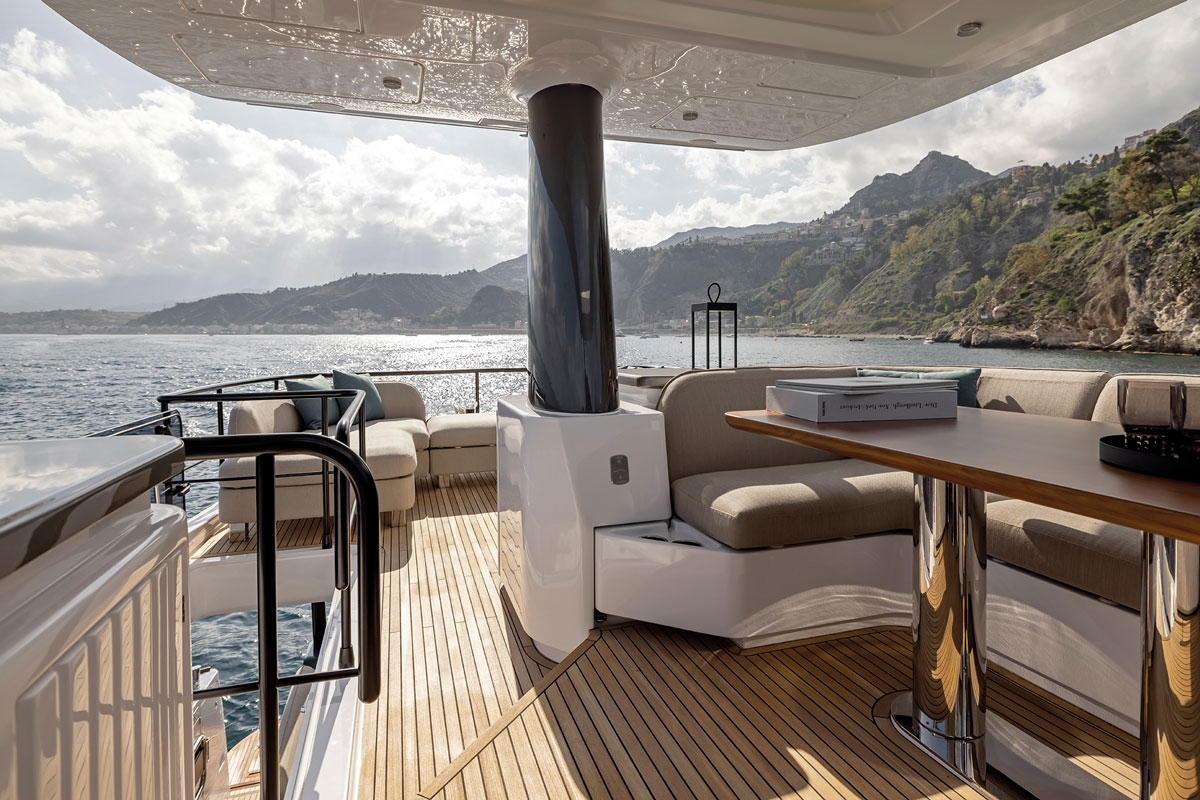 azimut_magellano_60_2