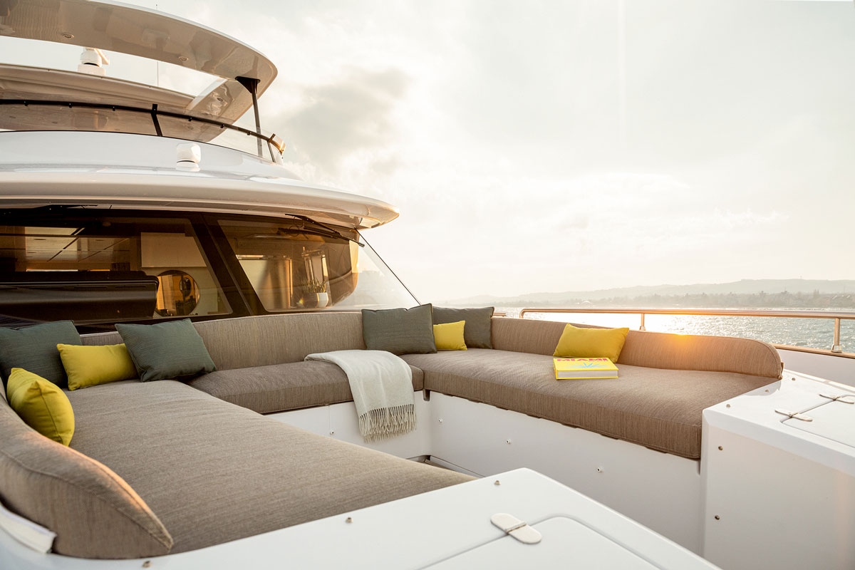 azimut_magellano_66_4