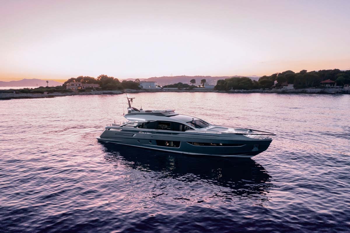 azimut_s10_3